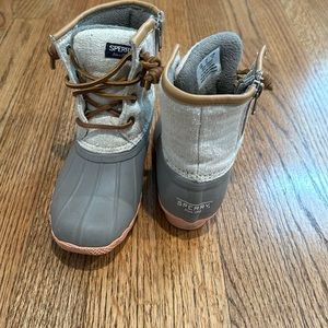 Size 13M Sperry rain boots